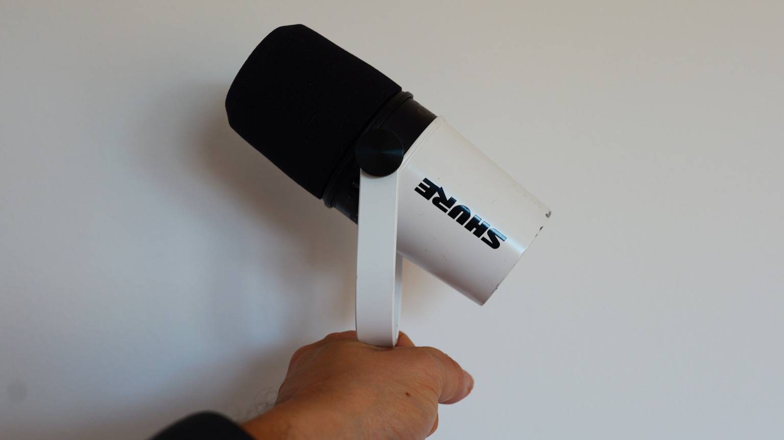 Shure MV7+ en el setup de otrestres